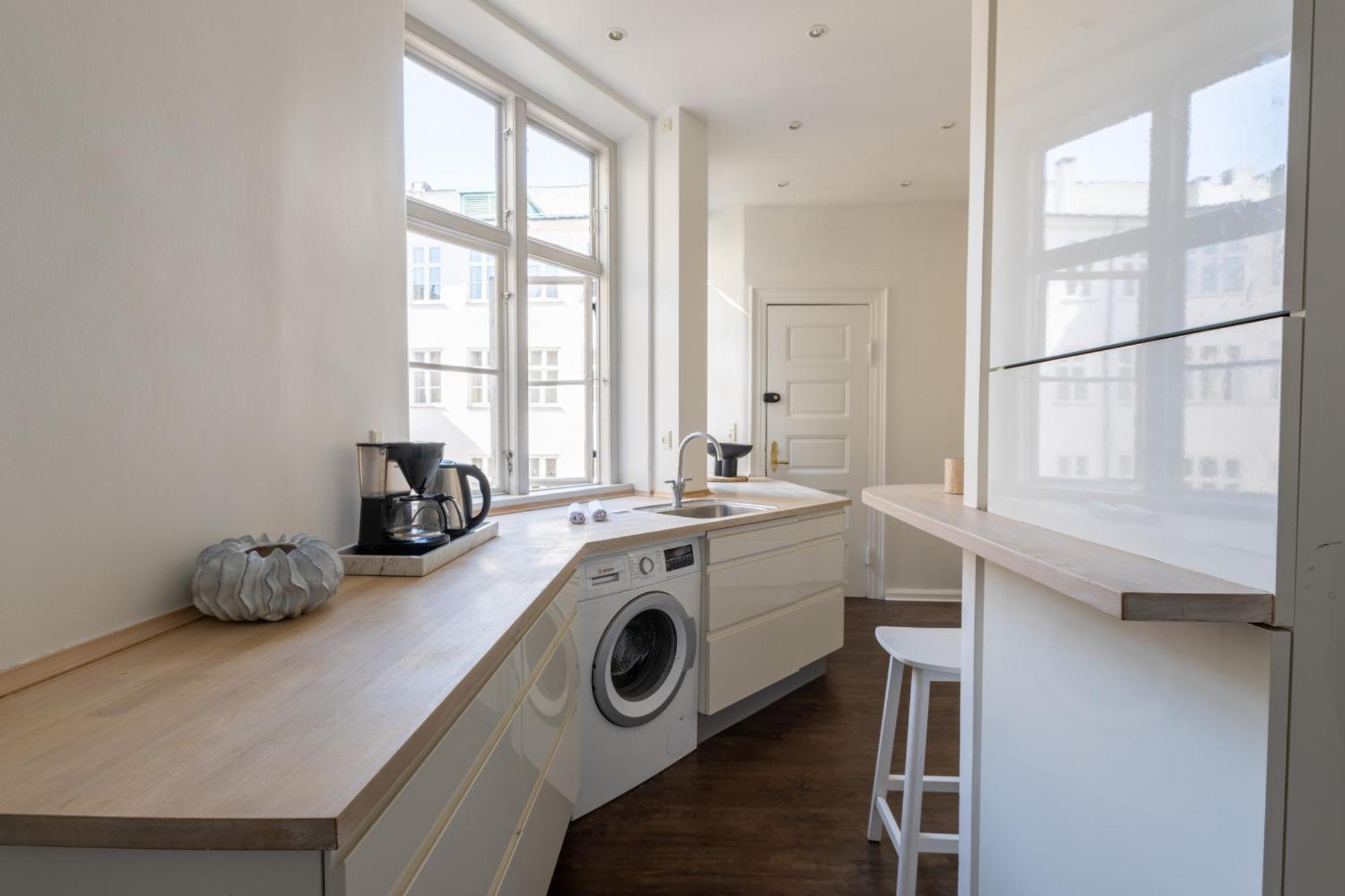 Large With Canal View In Cph Leilighet