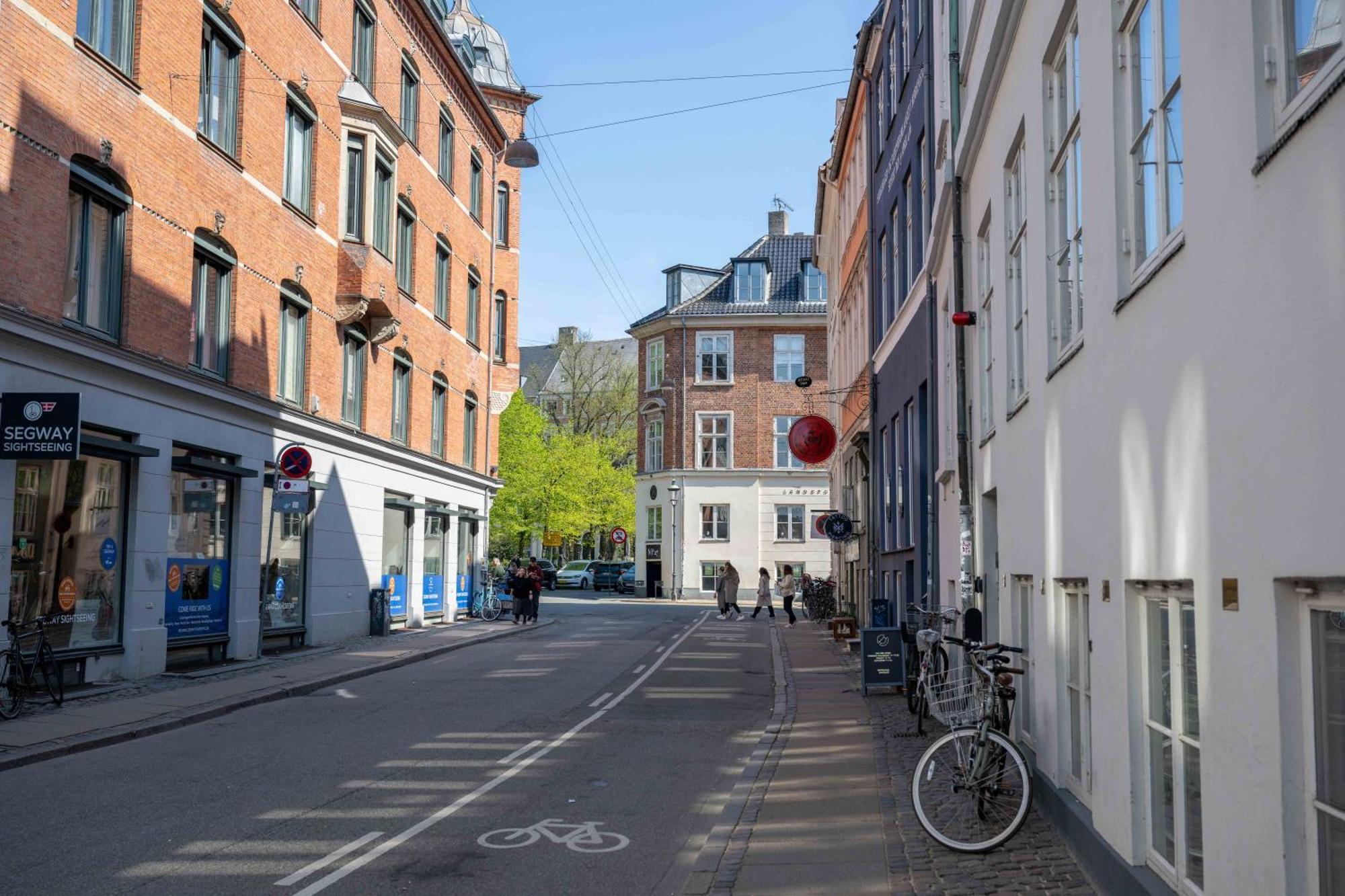 Large With Canal View In Cph København